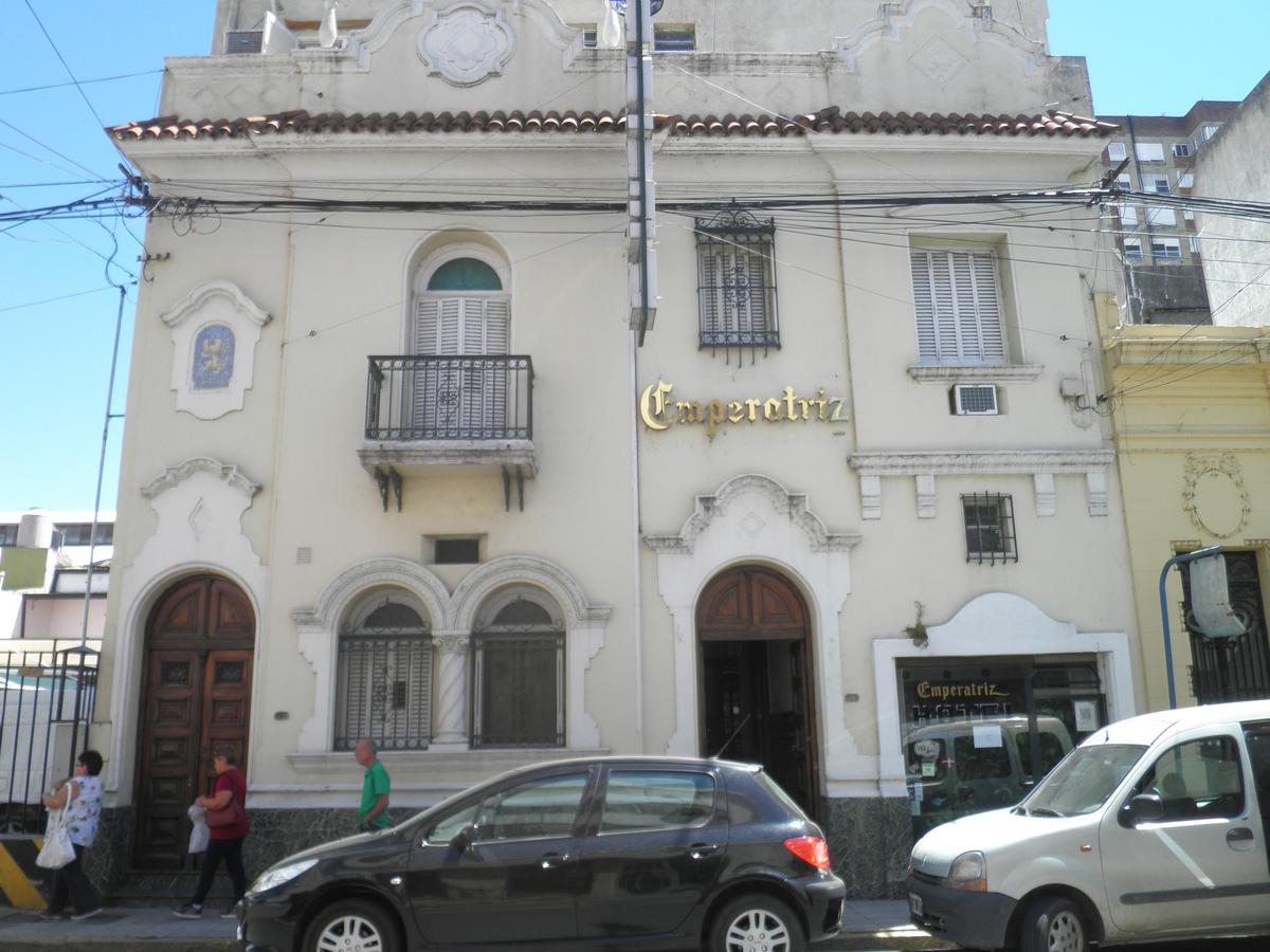 Emperatriz Hotel Familiar Санта-Фе Экстерьер фото
