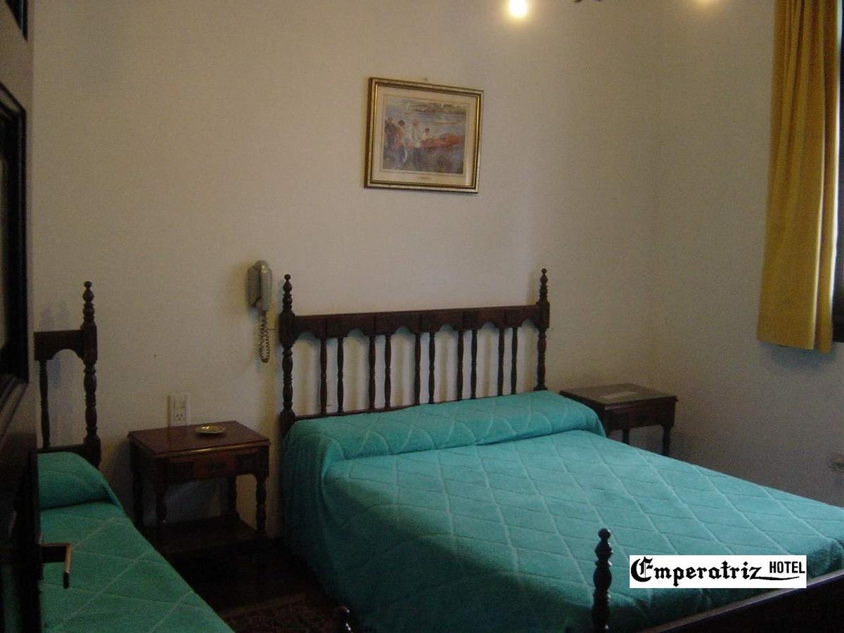 Emperatriz Hotel Familiar Санта-Фе Экстерьер фото