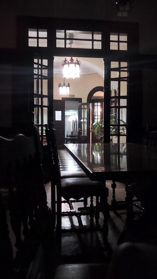Emperatriz Hotel Familiar Санта-Фе Экстерьер фото